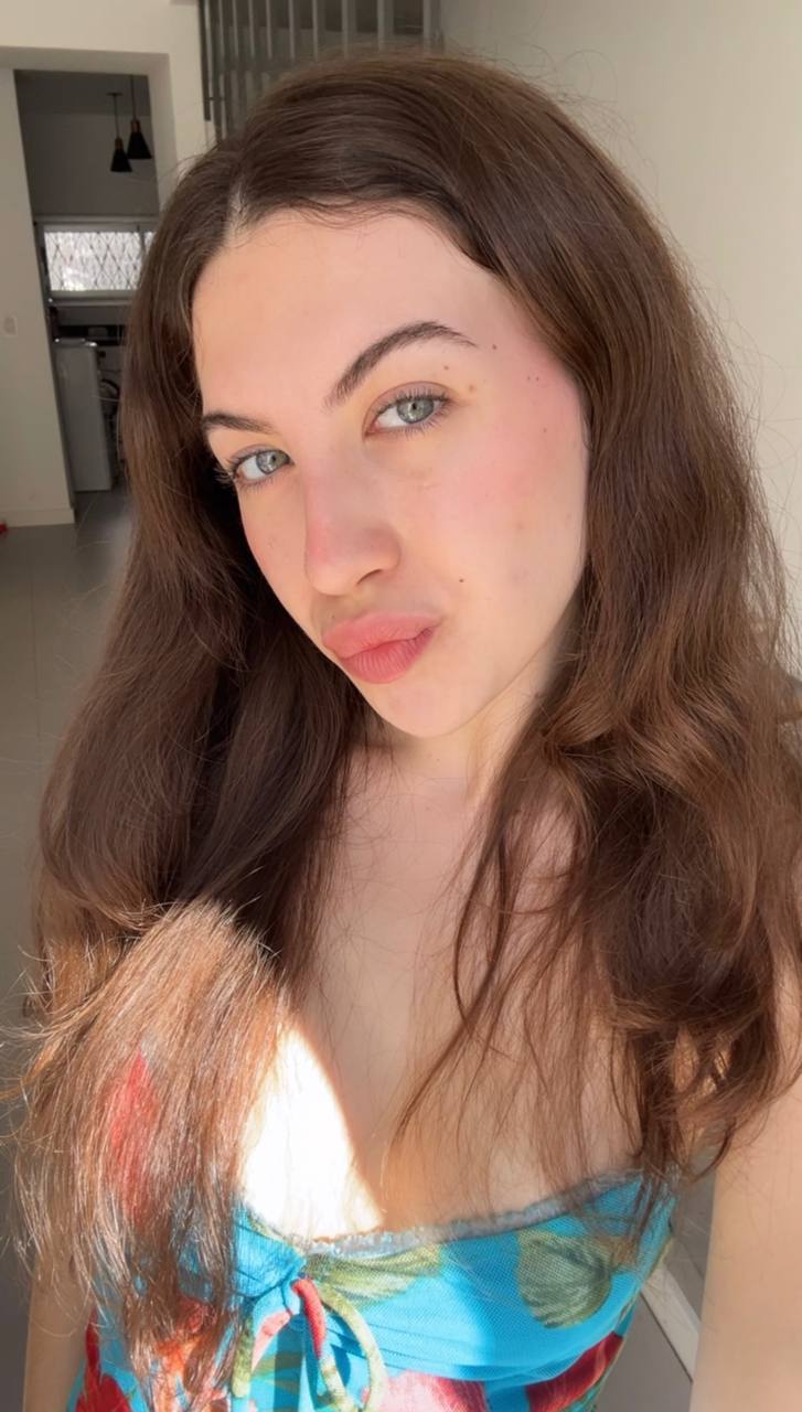 Nude girl Amber in Riga