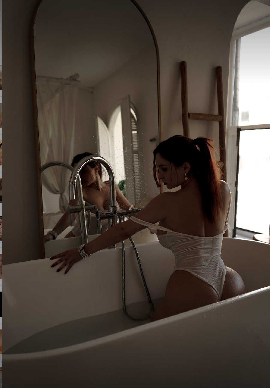 A playful frame from Miranda Faith nude — online in Riga